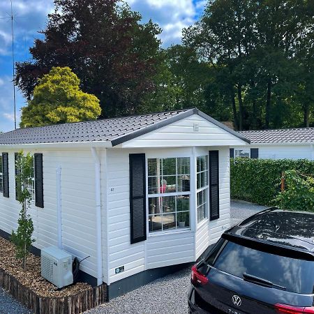 Chalet Natuurrijk Ойстервик Екстериор снимка
