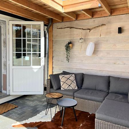 Chalet Natuurrijk Ойстервик Екстериор снимка