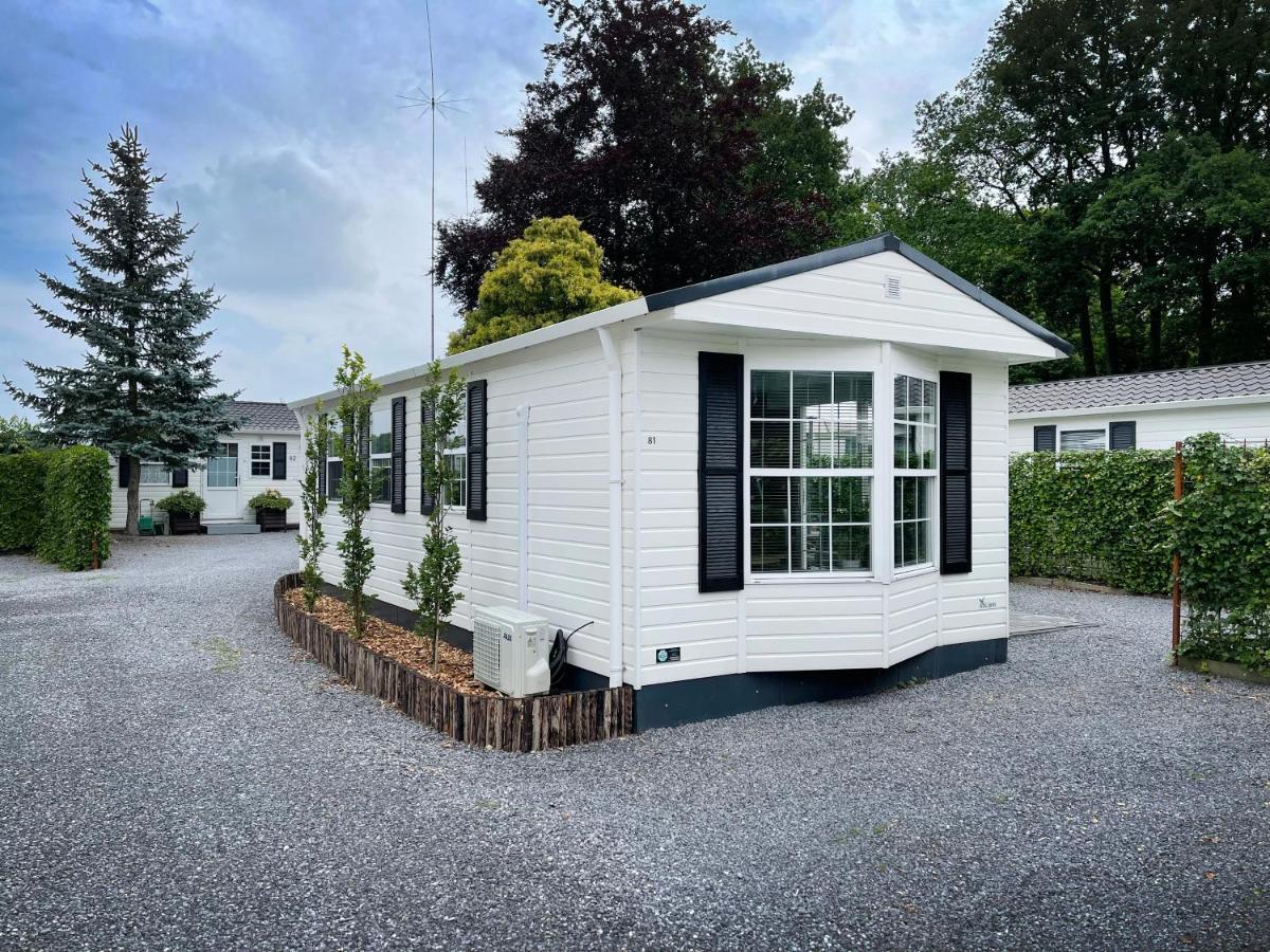 Chalet Natuurrijk Ойстервик Екстериор снимка