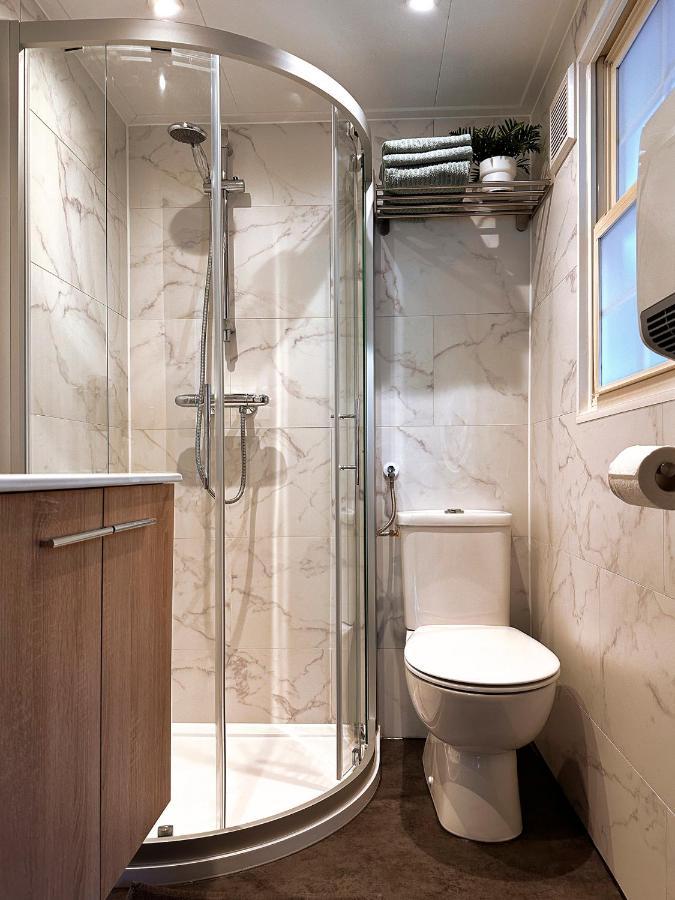 Chalet Natuurrijk Ойстервик Екстериор снимка